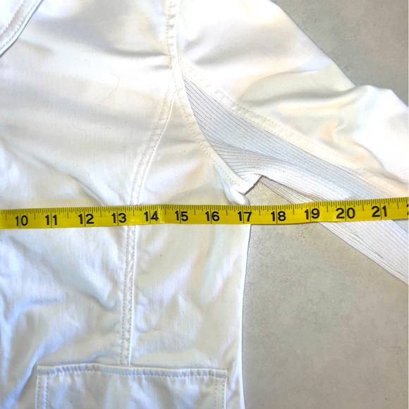 Lole light weight white jacket women’s size 6 - Picture 10 of 11